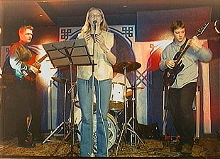 Olive Mess klub "Saxofons"